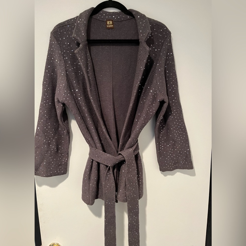 Boo Gemes Sweater Size Large Gray with belt and sequins
